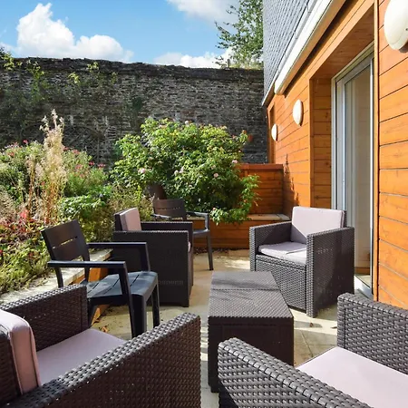 3 Bedroom In Ferienhaus Castillon (Calvados)