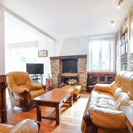3 Bedroom In * Castillon (Calvados)